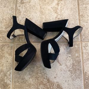 Anne Klein black platform heels